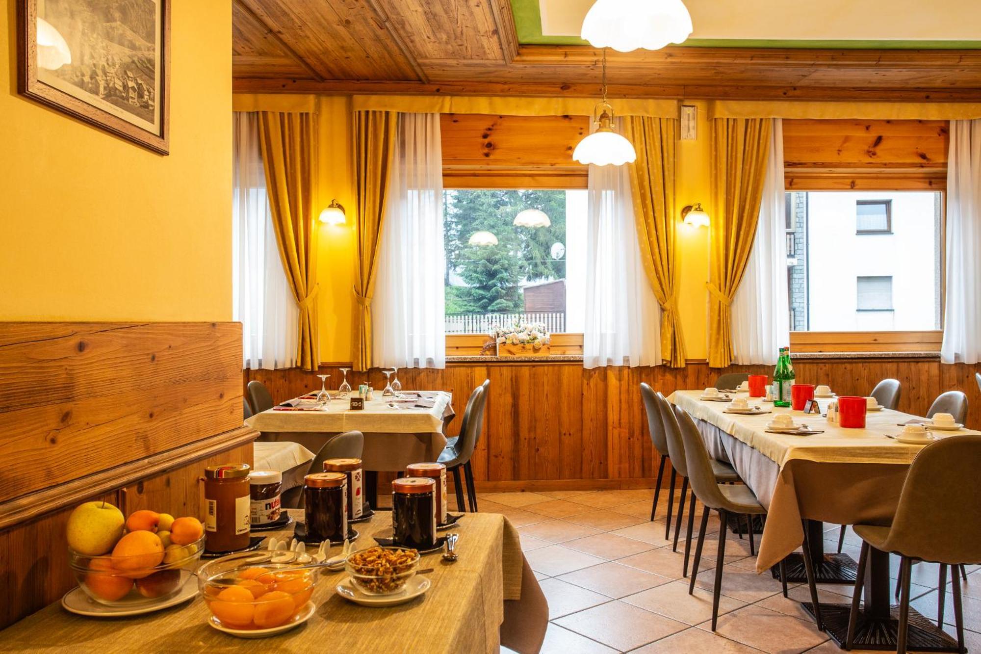 Hotel Bijou Valtournenche Bagian luar foto