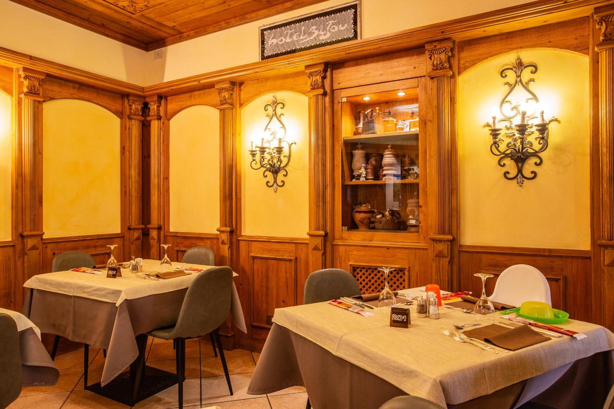 Hotel Bijou Valtournenche Bagian luar foto