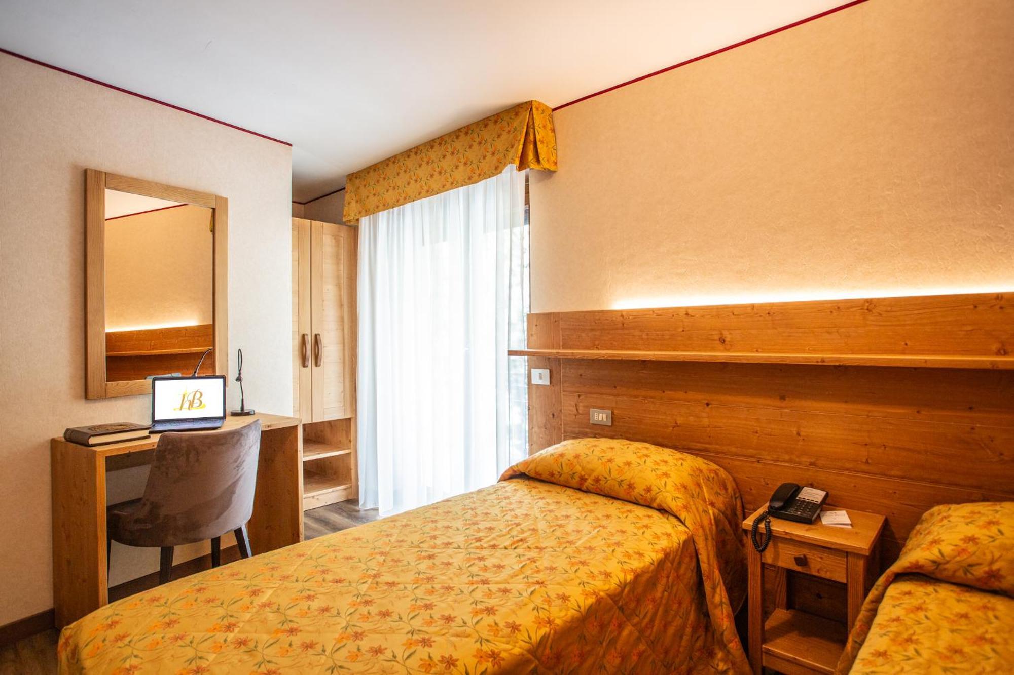 Hotel Bijou Valtournenche Bagian luar foto