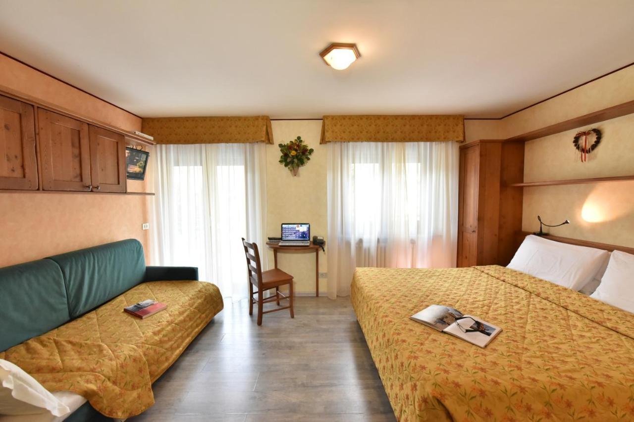 Hotel Bijou Valtournenche Bagian luar foto